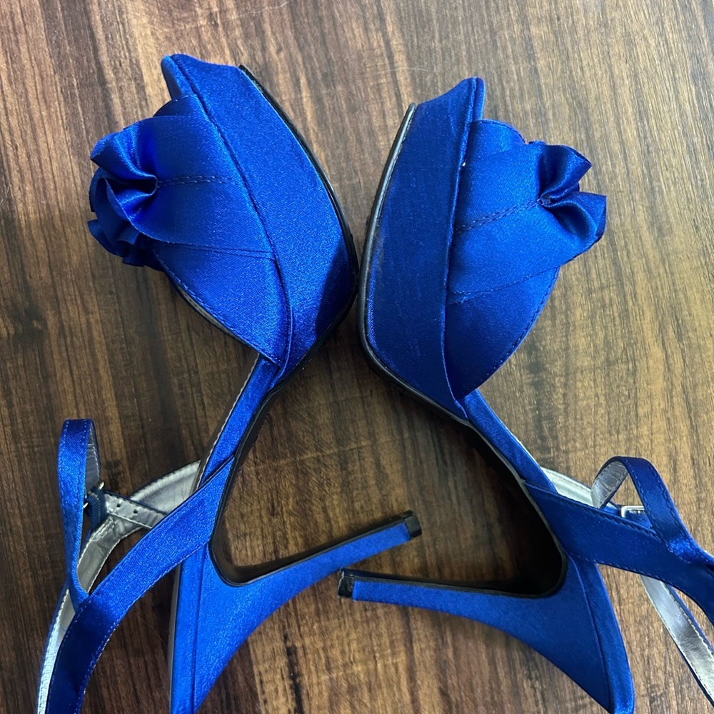 Sz 9 heels